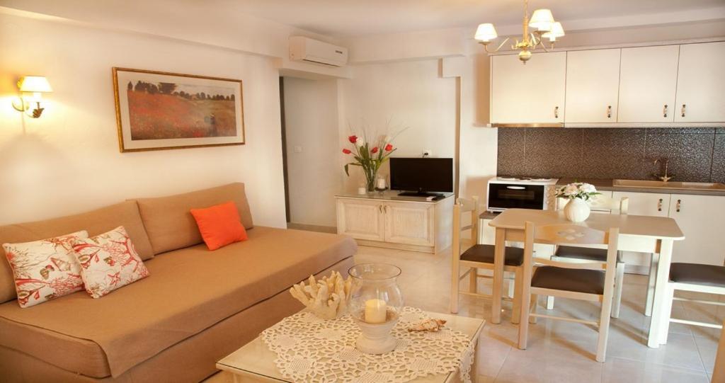 Apartments Kassandrinos-Maria Nikiti  Dış mekan fotoğraf